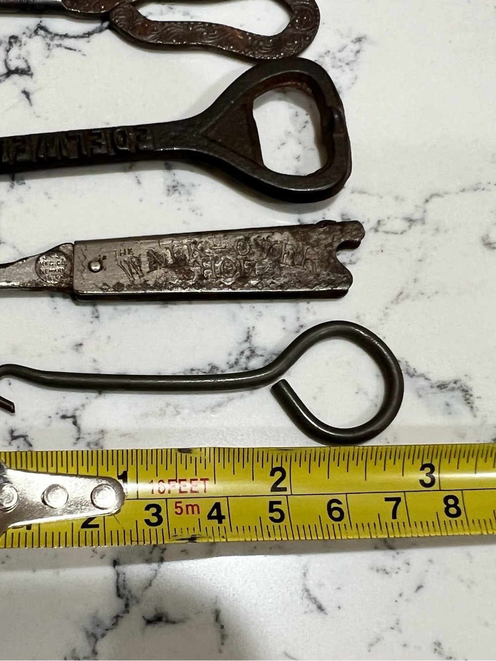 Antique 1900’s button fasteners and bottle opener - Picture 14 of 15